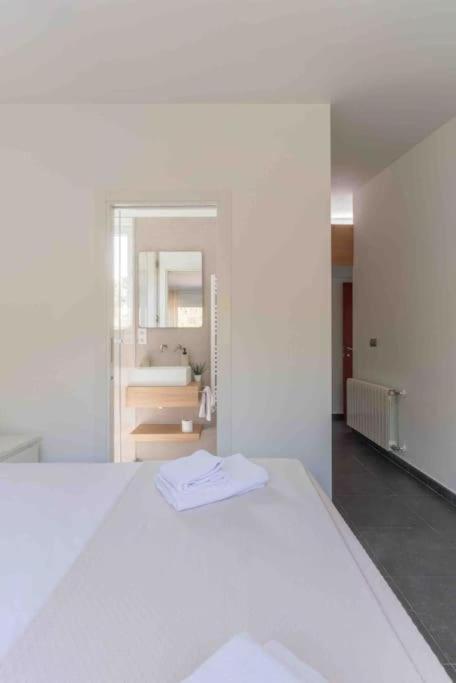 Calma Villa. De Lujo, Jacuzzi Y Piscina Appartement